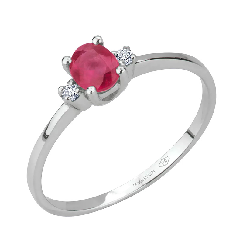 ANELLO CON RUBINO OVALE E DIAMANTI – BIBIGÌ