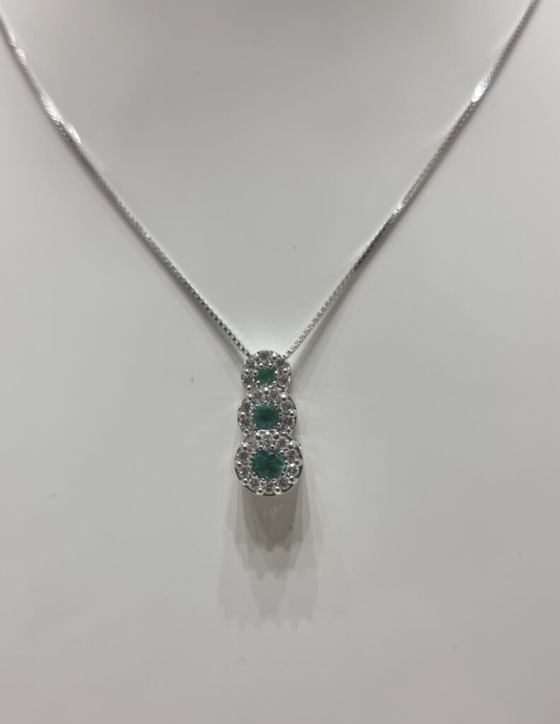 Gioielleria De Santis DAVITE & DELUCCHI Collana Trilogy Diamanti Kt. 0,20 e Smeraldi Kt. 0,18