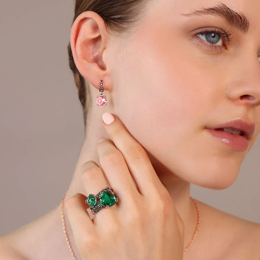 BRONZALLURE Orecchini Pendenti con Prisma Gem Quadrata e Pavé - immagine 3